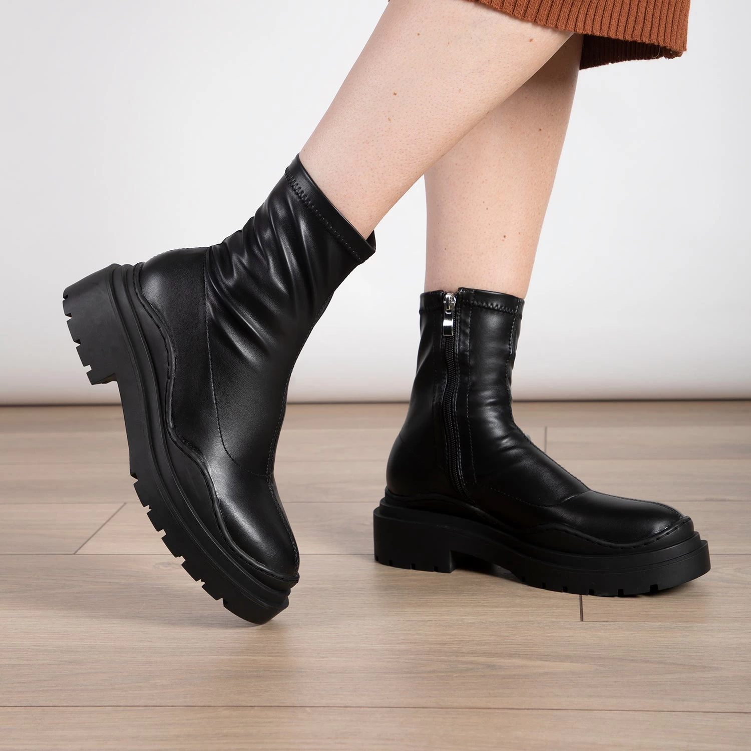 RAID Aleesha Chunky Ankle Boot In Black 3 RAID Aleesha Chunky Ankle Boot In Black