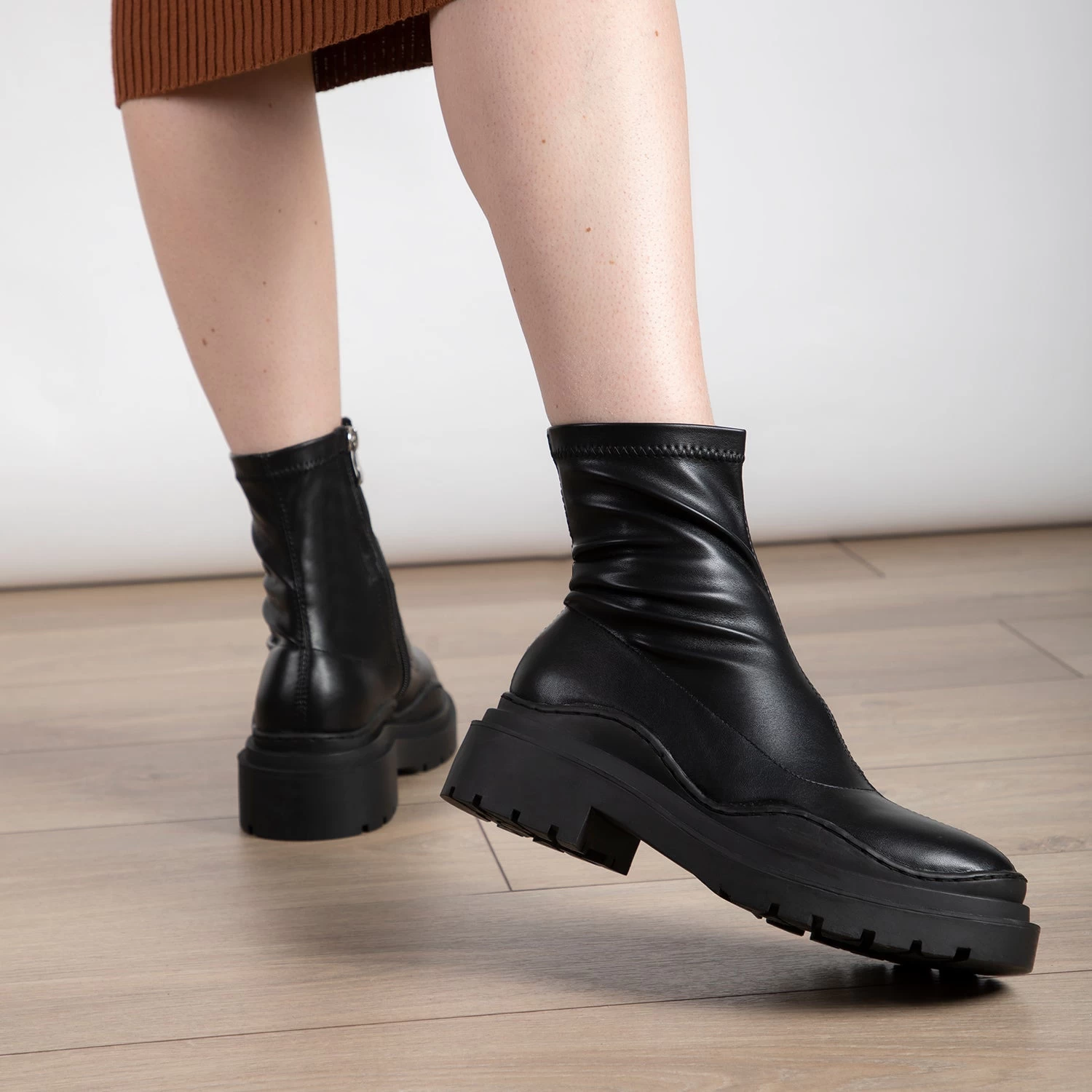 RAID Aleesha Chunky Ankle Boot In Black 5 RAID Aleesha Chunky Ankle Boot In Black - Image 3