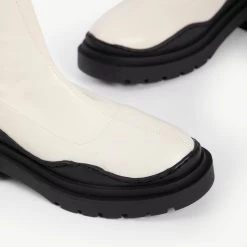 RAID Aleesha Chunky Ankle Boot In White -Chic Shoes Shop Aleesha White 6