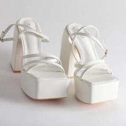 RAID Belcia Platform Sandal In White -Chic Shoes Shop Belcia White 5