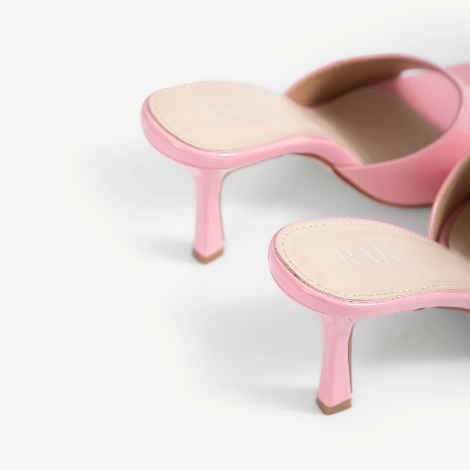 RAID Briya Heeled Mule In Pink Patent 7 RAID Briya Heeled Mule In Pink Patent - Image 5