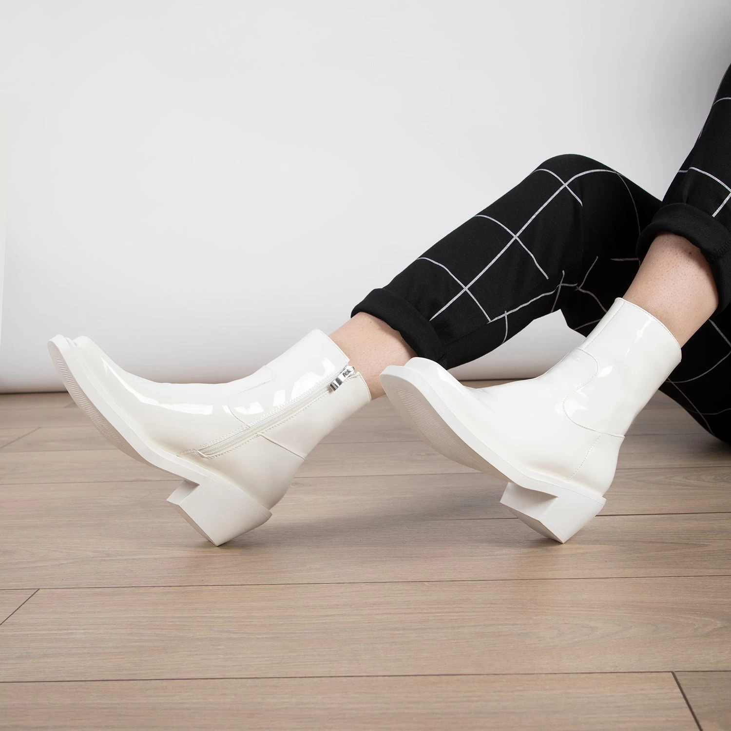 RAID Celina Ankle Boot In White 4 RAID Celina Ankle Boot In White - Image 2