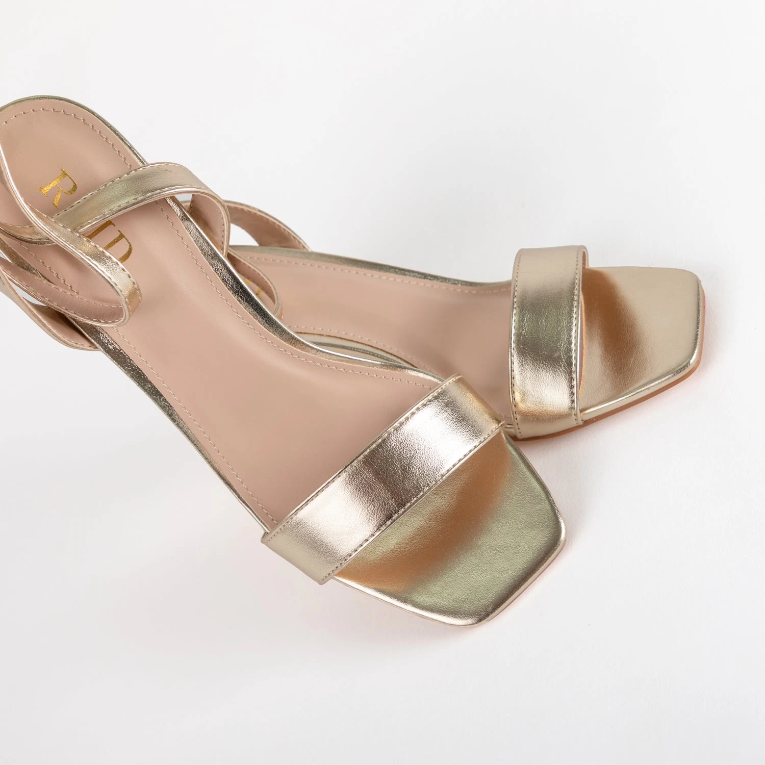 RAID Chantal Block Heels In Gold Metallic 7 RAID Chantal Block Heels In Gold Metallic - Image 5