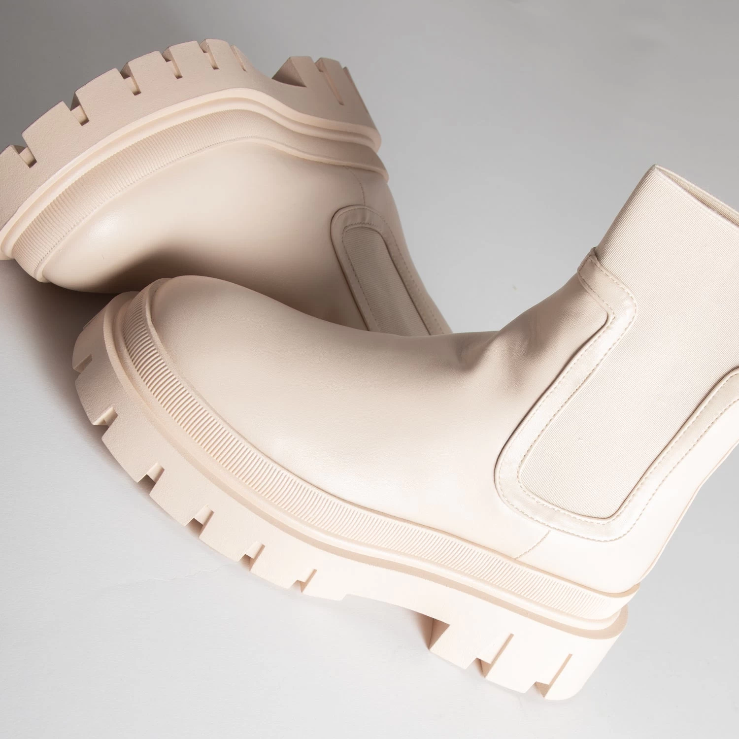 RAID Clovia Chunky Ankle Boot In Ecru 6 RAID Clovia Chunky Ankle Boot In Ecru - Image 4