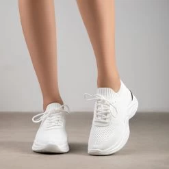 RAID Della Trainers In White -Chic Shoes Shop Della White 3