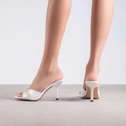 RAID Gloria Heeled Mule In White 11 RAID Gloria Heeled Mule In White -Chic Shoes Shop Gloria White 3 c057009f 16d5 4ca1 a65c a6628e557cde