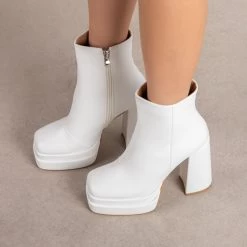 RAID Jadine Ankle Boot In White -Chic Shoes Shop Jadine White 2 89b2b1b2 9254 46c3 8ca4 04ab217055a5