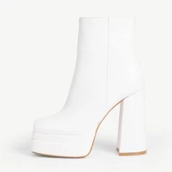 RAID Jadine Ankle Boot In White