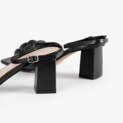 RAID Jaelyn Block Heel Sandal In Black -Chic Shoes Shop Jaelyn Black 5