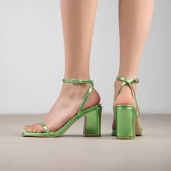 RAID Julina Block Heels In Green 9 RAID Julina Block Heels In Green -Chic Shoes Shop Julina Green 3