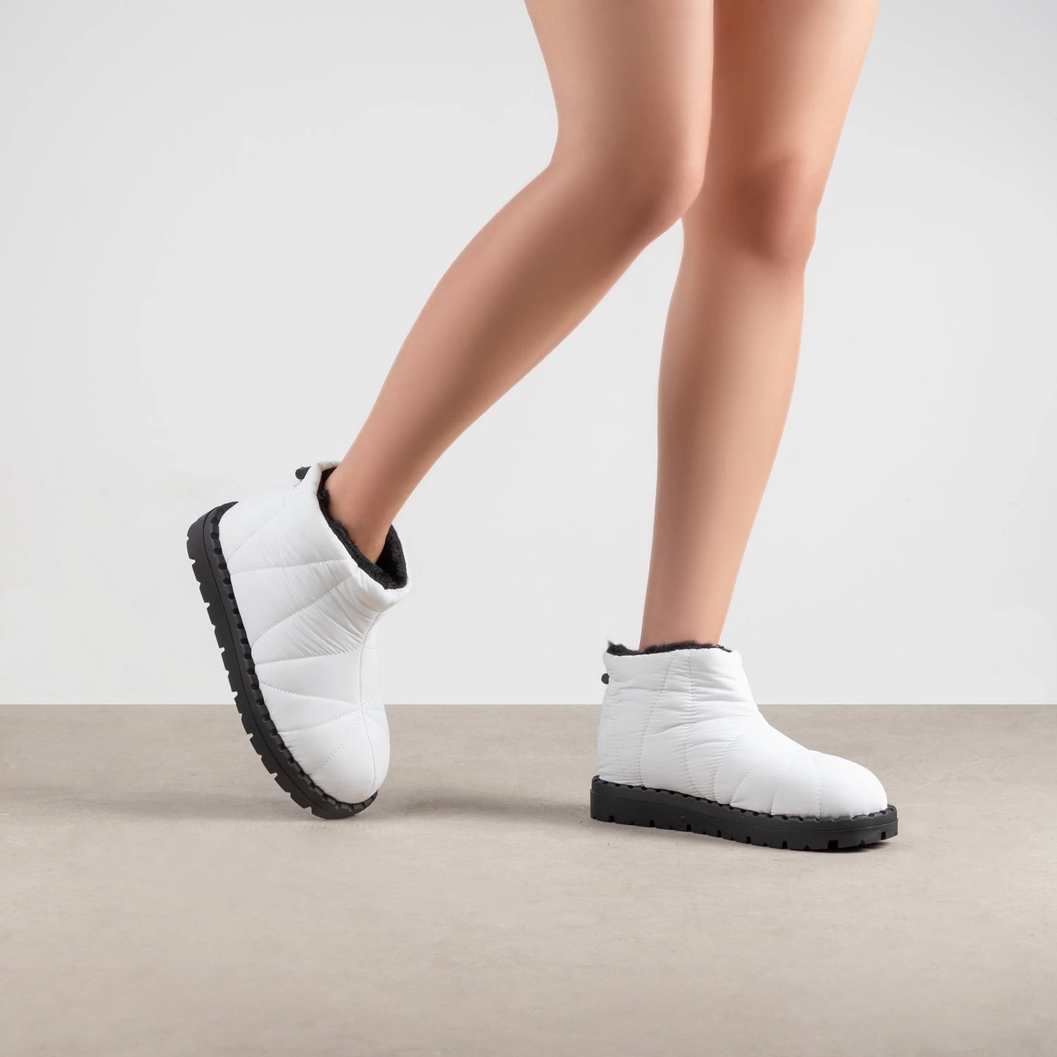 RAID Lexxi Ankle Boots In White 5 RAID Lexxi Ankle Boots In White - Image 3