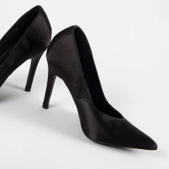 RAID Maliny Court Heel In Black Satin 11 RAID Maliny Court Heel In Black Satin -Chic Shoes Shop Maliny Black 4