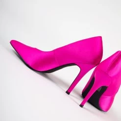 RAID Maliny Court Heel In Hot Pink Satin 11 RAID Maliny Court Heel In Hot Pink Satin -Chic Shoes Shop Maliny Pink 4