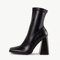 RAID Nadia Ankle Boot In Black
