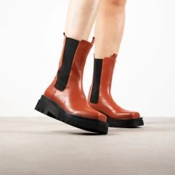 New Arrival -Chic Shoes Shop Newport Rust 1