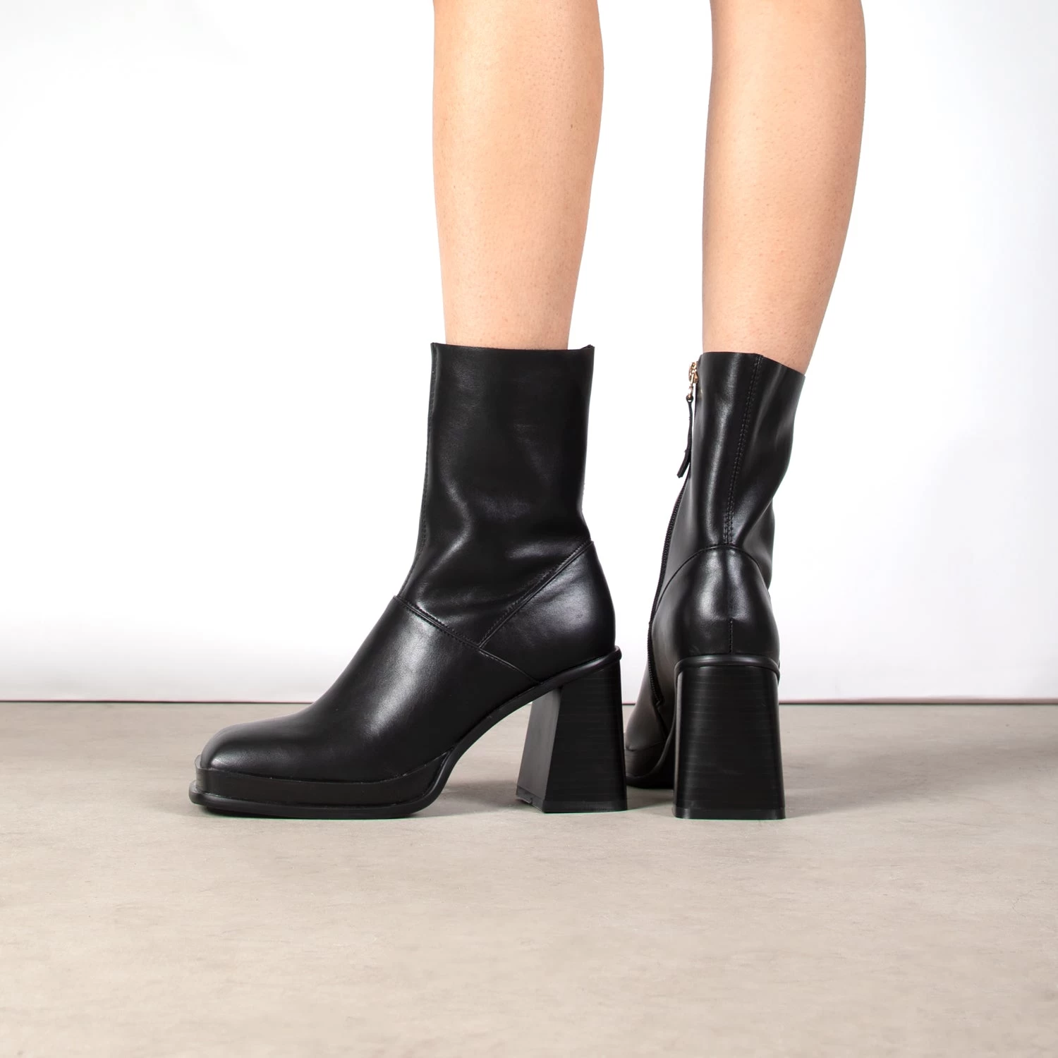 RAID Raffety Block Heeled Ankle Boot In Black 5 RAID Raffety Block Heeled Ankle Boot In Black - Image 3