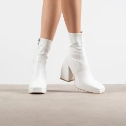 RAID Recruit Block Heeled Ankle Boot In White -Chic Shoes Shop Recruit White 3