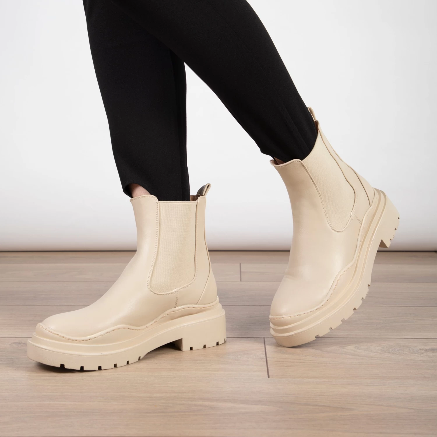 RAID Reyan Ankle Boot In Ecru 7 RAID Reyan Ankle Boot In Ecru - Image 5