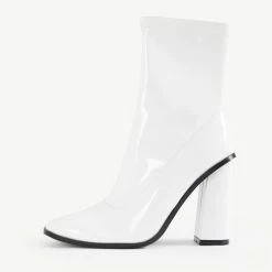 RAID Saylor Block Heeled Ankle Boot In White 13 RAID Saylor Block Heeled Ankle Boot In White -Chic Shoes Shop Saylor White 4