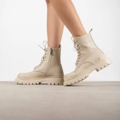 RAID Stifle Chunky Ankle Boot In Ecru