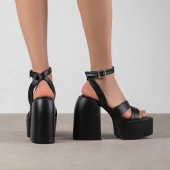 RAID Zaina Platform Sandal In Black -Chic Shoes Shop Zaina Black 4