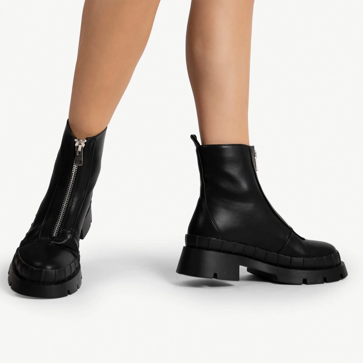 RAID Annya Chunky Ankle Boot In Black 6 RAID Annya Chunky Ankle Boot In Black - Image 4