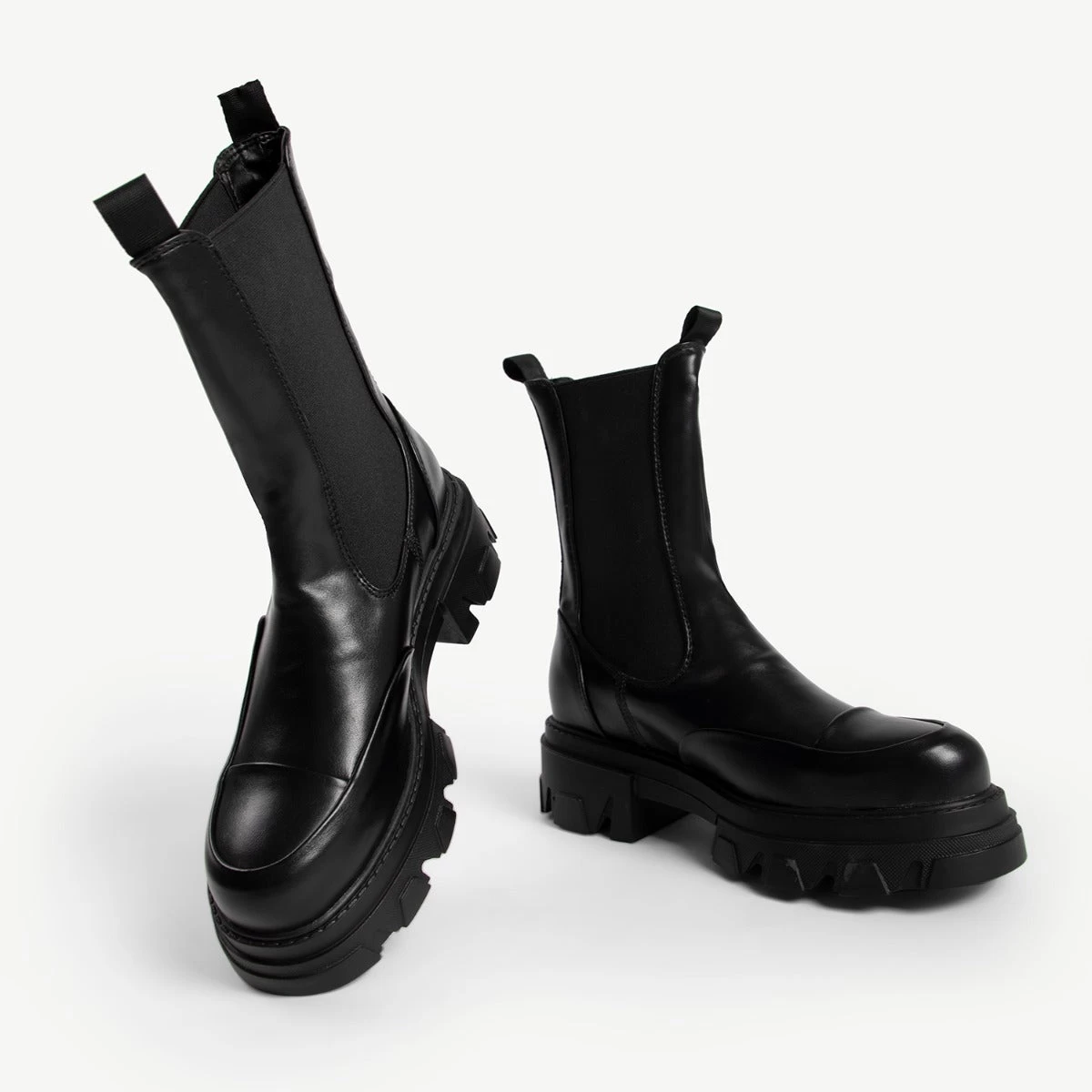 RAID Arivah Chunky Ankle Boot In Black 6 RAID Arivah Chunky Ankle Boot In Black - Image 4