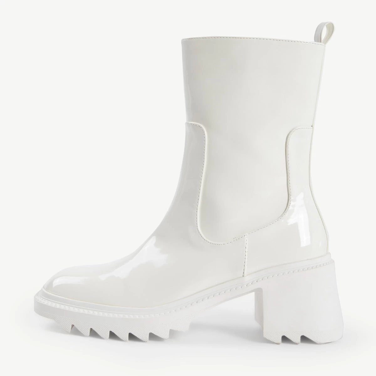 RAID Ennis Ankle Boot In White 6 RAID Ennis Ankle Boot In White - Image 4