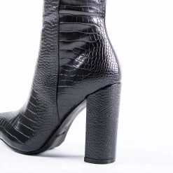 RAID Kenia Long Boot In Black -Chic Shoes Shop kenia black 4