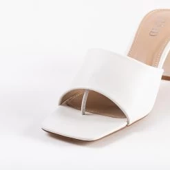 RAID Pia Heeled Mule In White -Chic Shoes Shop pia white 4 9adf40b2 2ddb 433c 9800 bbddbe7d4225
