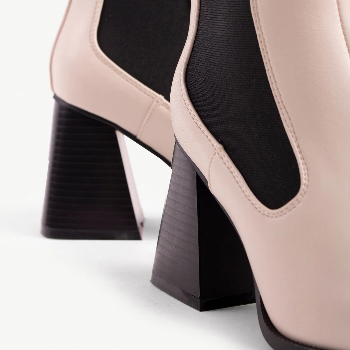 RAID React Block Heeled Boot In White 4 RAID React Block Heeled Boot In White - Image 2