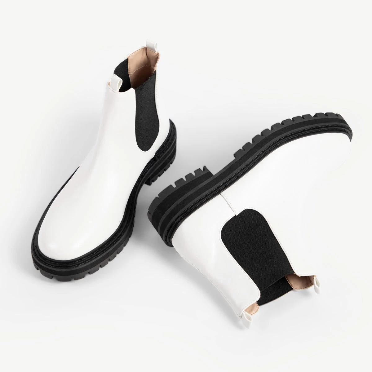 RAID Strategy Ankle Boot In White 7 RAID Strategy Ankle Boot In White - Image 5