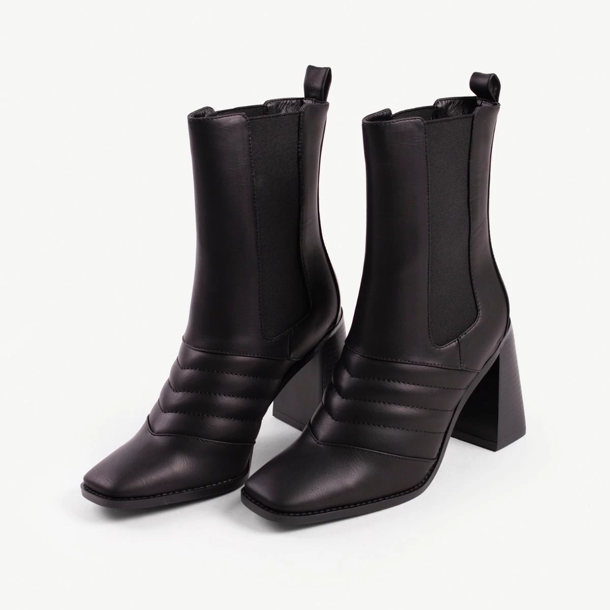 RAID Tabbie Block Heeled Boot In Black 6 RAID Tabbie Block Heeled Boot In Black - Image 4