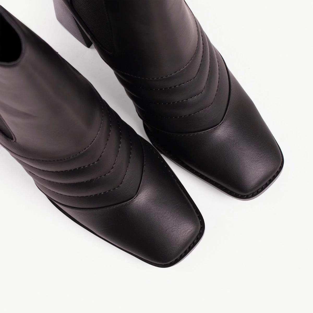 RAID Tabbie Block Heeled Boot In Black 7 RAID Tabbie Block Heeled Boot In Black - Image 5